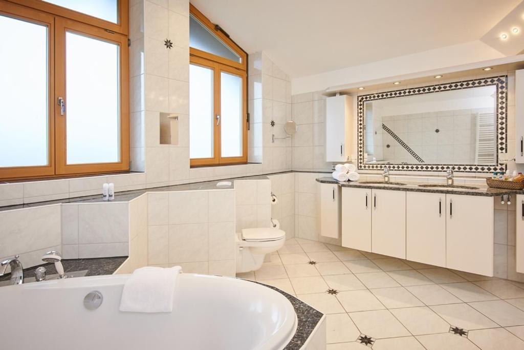 Hotel Seeblick & Ferienwohnung บัดเอนดอร์ฟ ภายนอก รูปภาพ