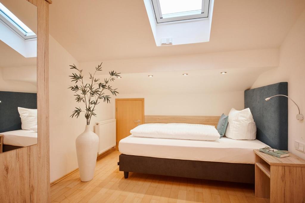 Hotel Seeblick & Ferienwohnung บัดเอนดอร์ฟ ภายนอก รูปภาพ
