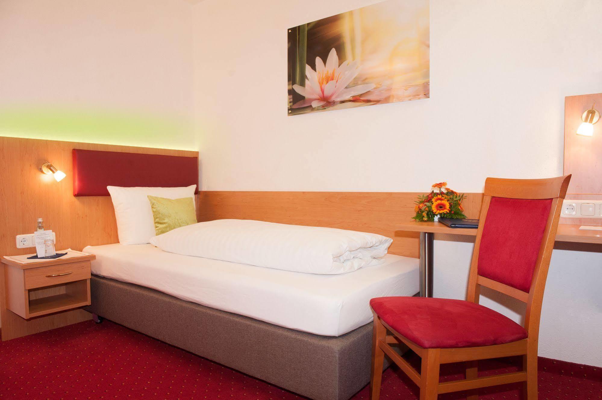 Hotel Seeblick & Ferienwohnung บัดเอนดอร์ฟ ภายนอก รูปภาพ